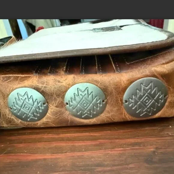 STS Ranchwear NEW Vaquero Cowhide Della Crossbody Bag Purse Western Leather - Picture 2 of 7